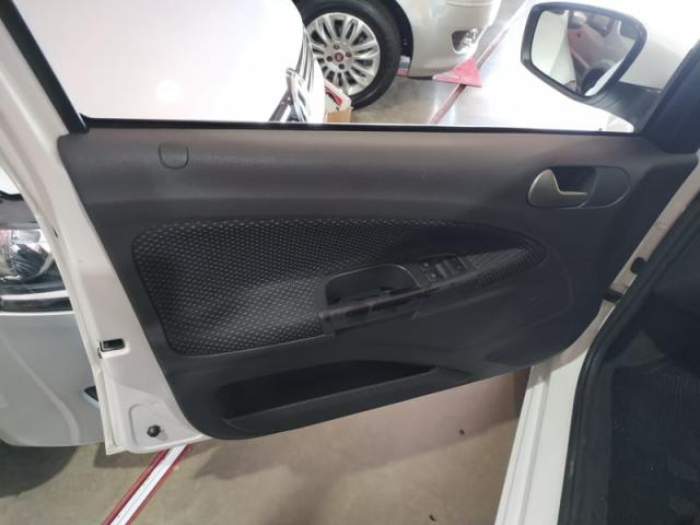 Voyage G6 1.6 Trend 2015 - Foto 12
