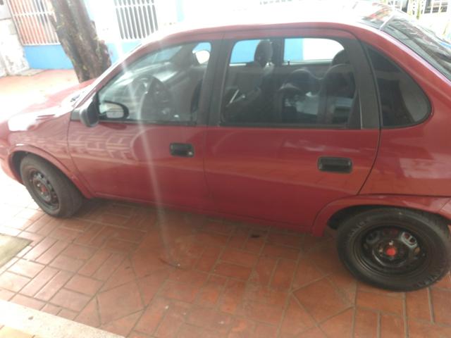 Vendo corsa classic 2010 - Foto 2