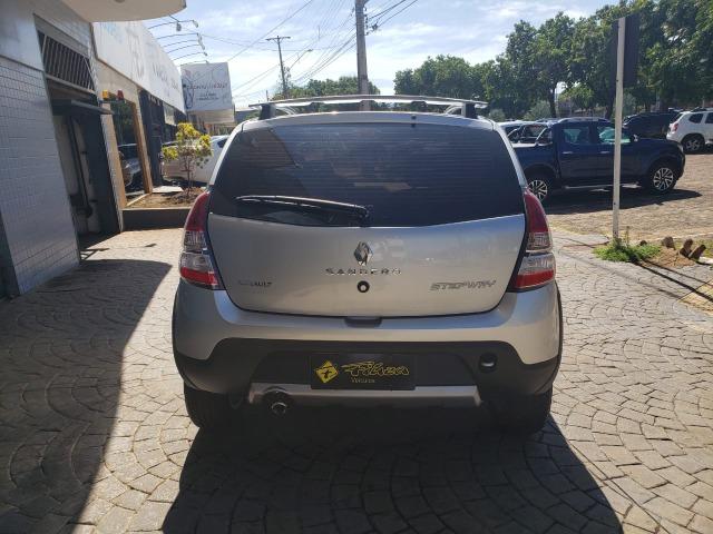 Sandero 20102/2012 - 82.000KM - 27.900,00 - Foto 5