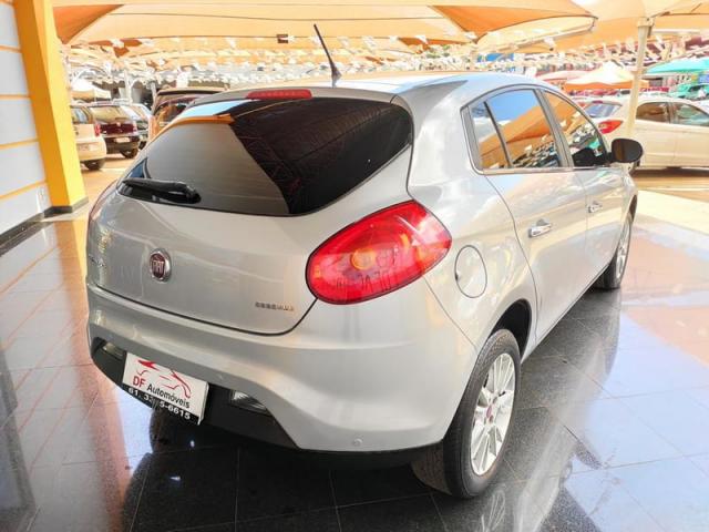 FIAT BRAVO ESSENCE 1.8 16V 4P - Foto 4