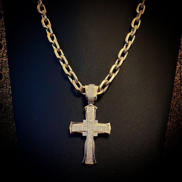 Crucifixo em Ouro e Diamantes - Foto 4