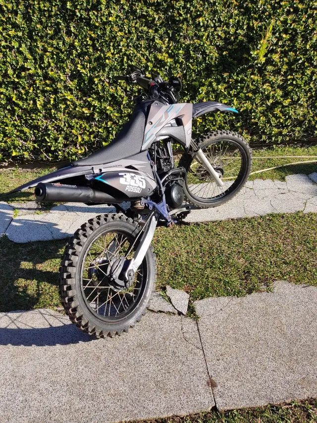 Vendo moto de trilha 10x sem juros - Esportes e ginástica - Cajuru