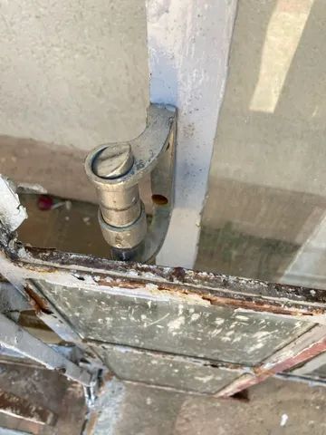 Vendo todas estas janelas de ferro,  - Foto 3