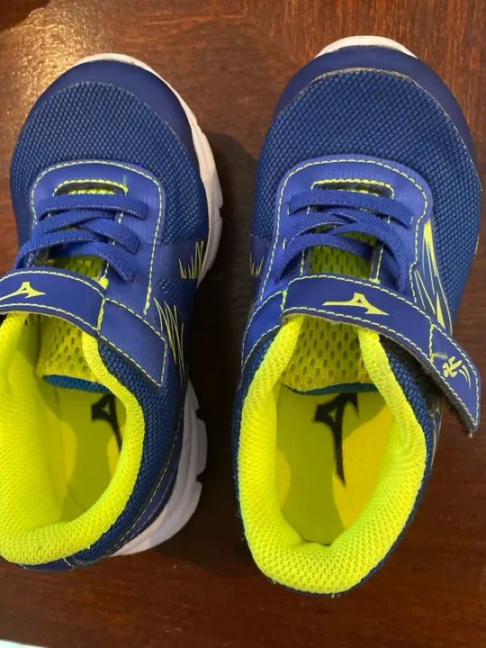 Tênis Infantil Mizuno - Azul e Amarelo