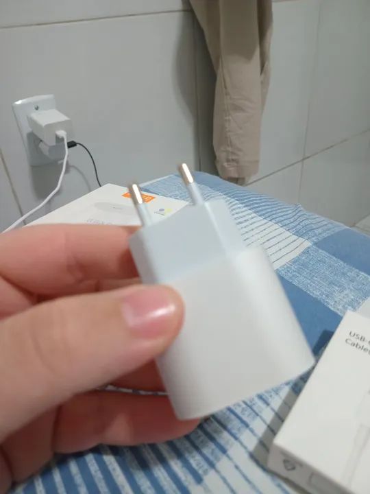 Carregador Apple 20W USB-C Original e Cabo USB-C para Lightning 1m - Foto 3