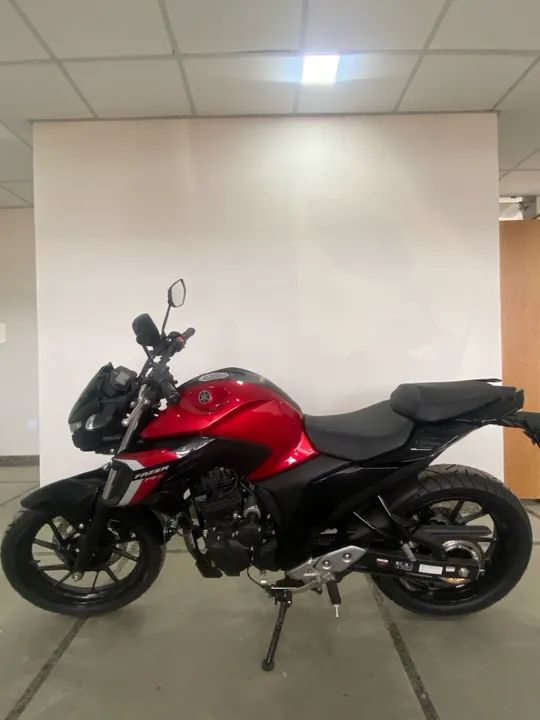 YAMAHA FZ25 - Foto 4