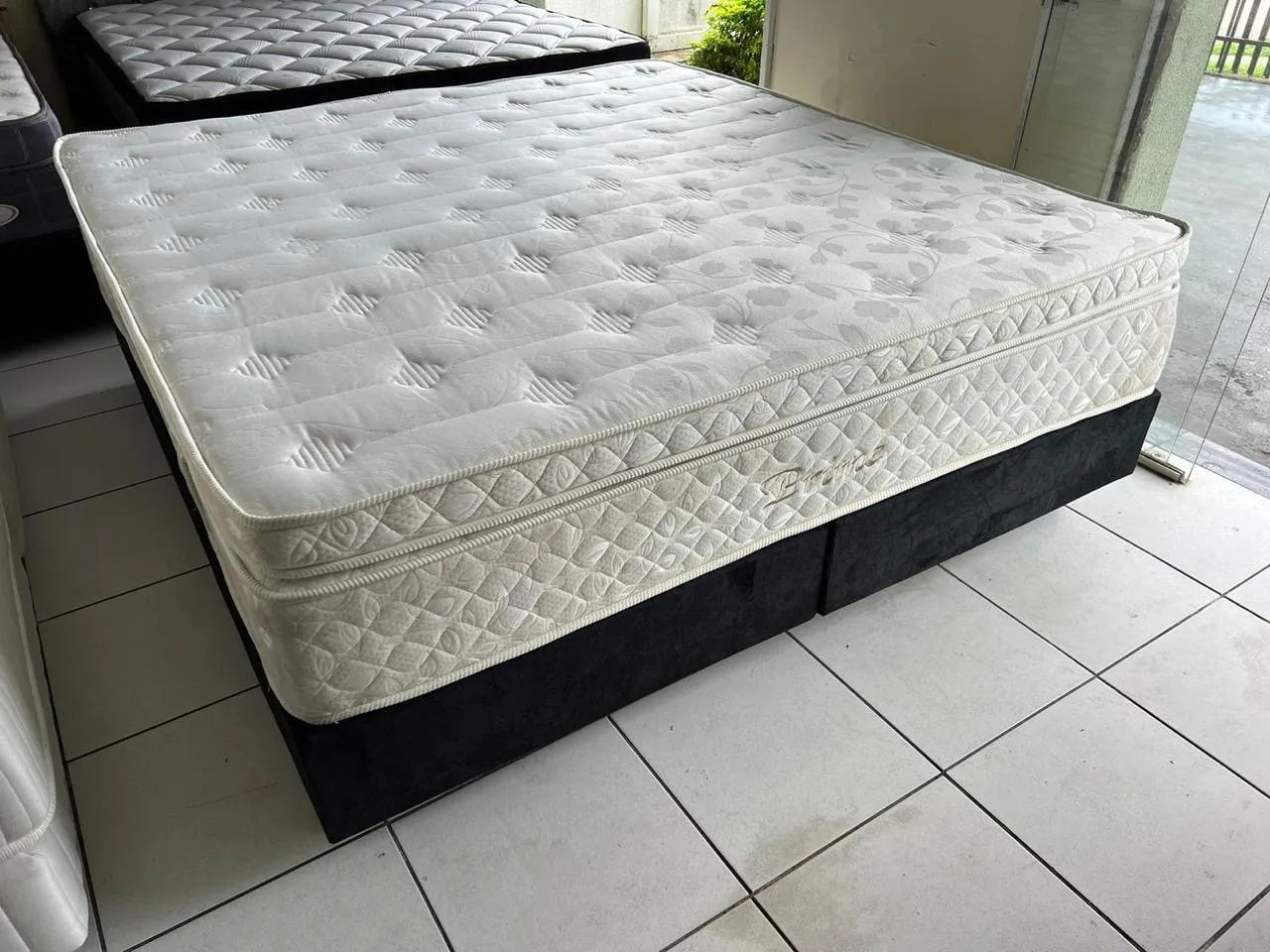 Cama 2,03 x 1,93 Ronconi - Foto 2