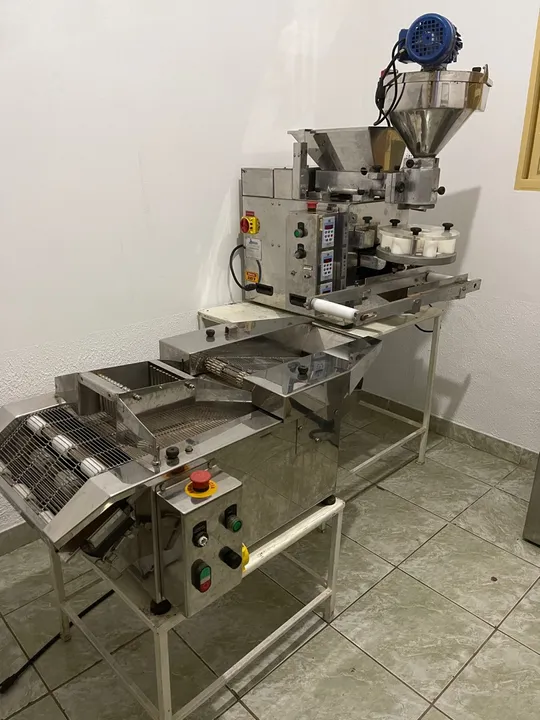 Vendo fábrica de salgados