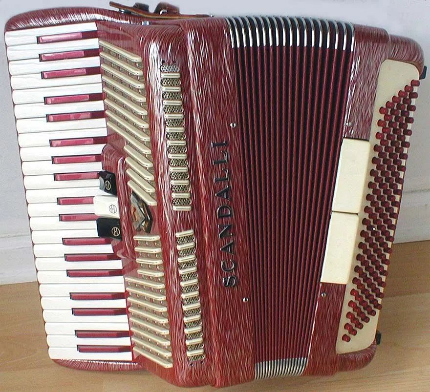 Sanfona Scandalli Silvana II