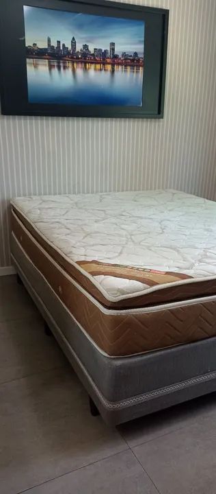 Cama Box Queen com Colchão Ouro Spring 