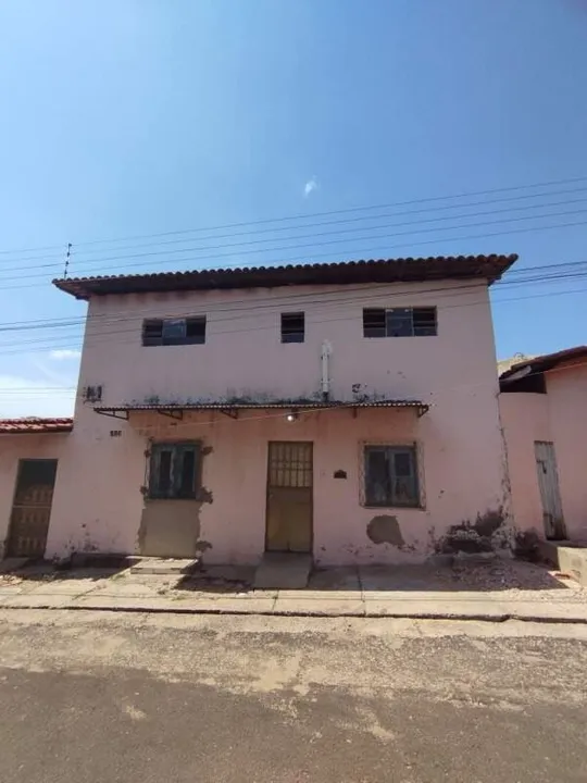 Casa residencial / comercial no Monte Castelo
