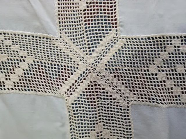 Toalha de mesa em linho e crochê, com guardanapos. - Foto 2
