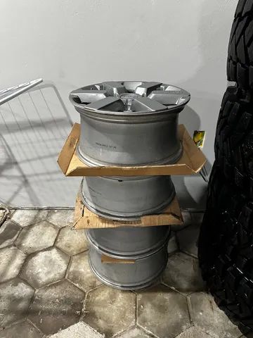 Jogo de roda Troller modelo novo original semi novos!! - Foto 2