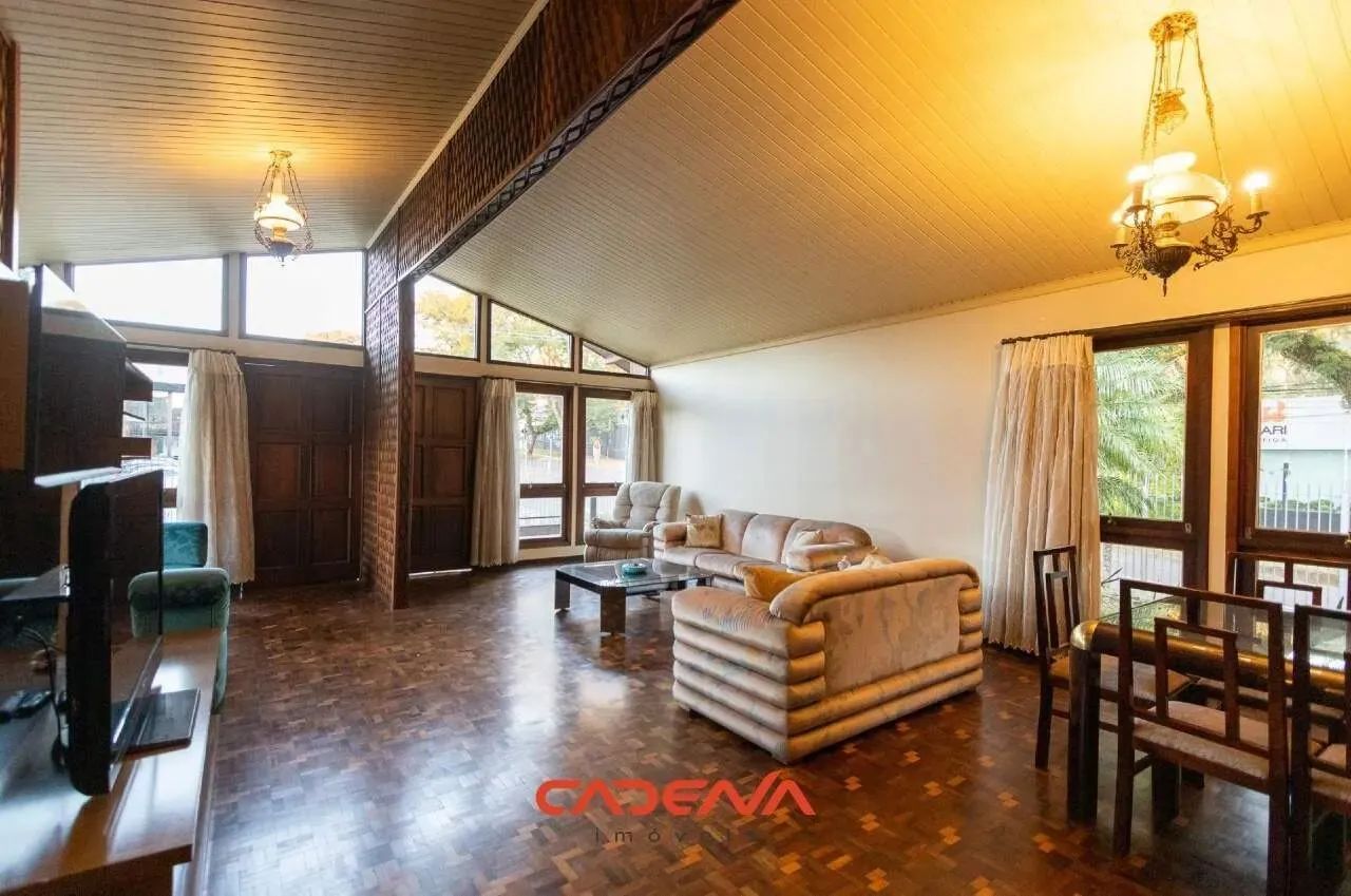 Casa com 5 quartos e 7 vagas à venda no Mercês - Foto 2