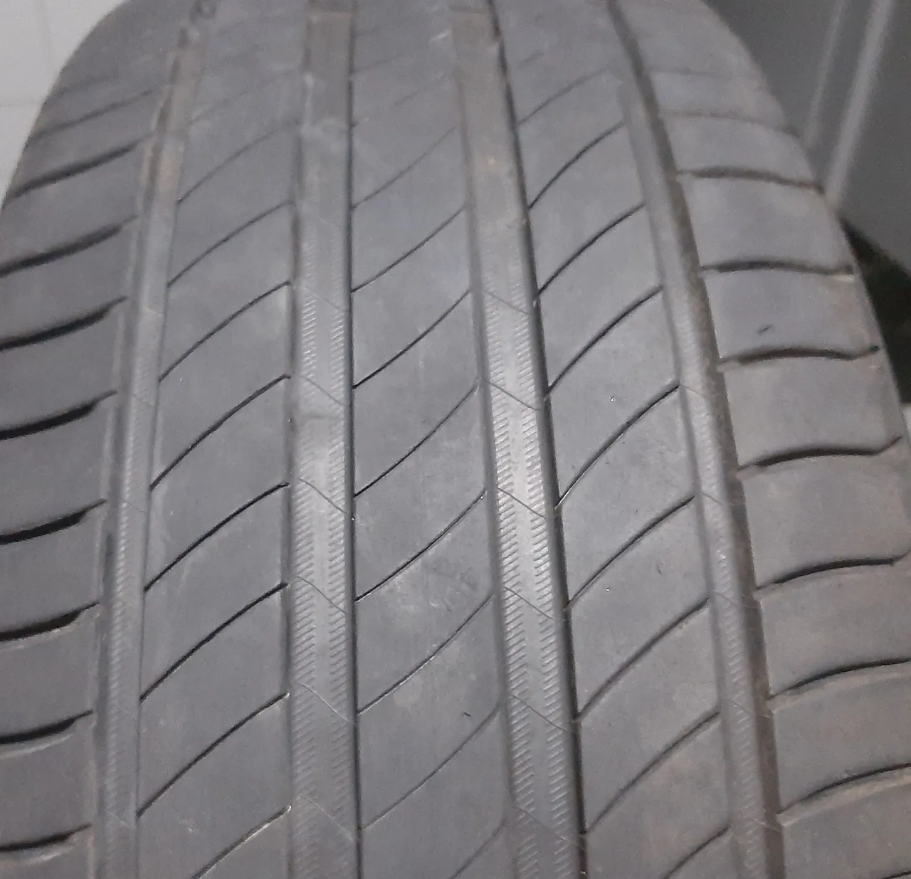 Pneu Michelin Primacy4 215 50 17 95W
