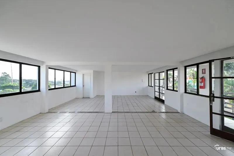 Sala Comercial]]