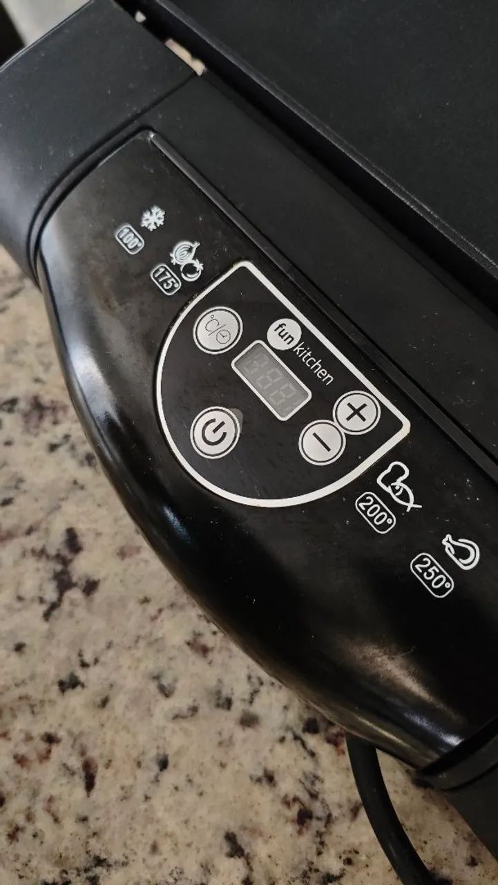 Grelha Elétrica Steak Grill Fun Kitchen - Preta (127V) - Foto 2