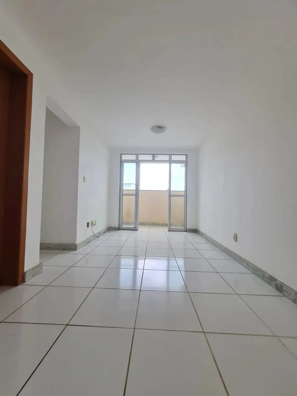 Apartamento 02 Quartos com 78 metros quadrados para Locação no Buritis