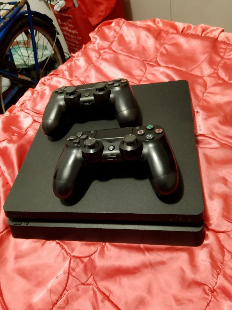 Playstation 4 Slim 1TB