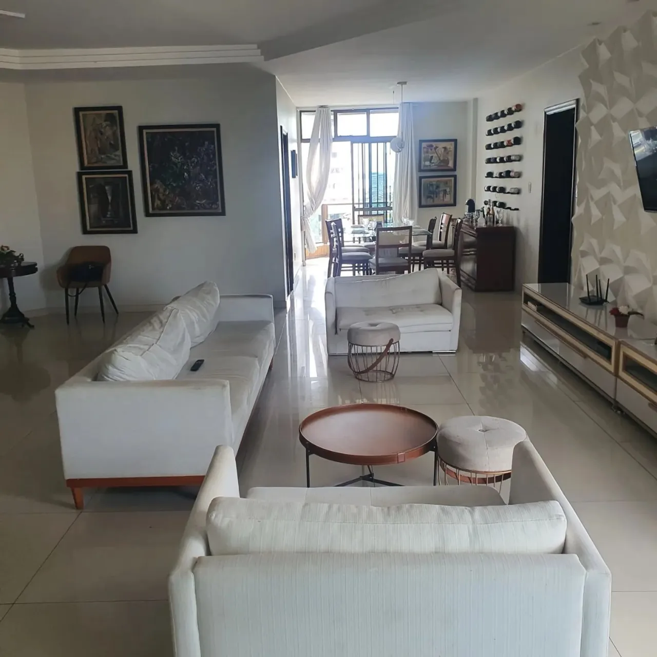 VENDO APARTAMENTO DE ALTO PADRÃO NO ED. DELTA GARDEN ANDAR ALTO, NASCENTE!