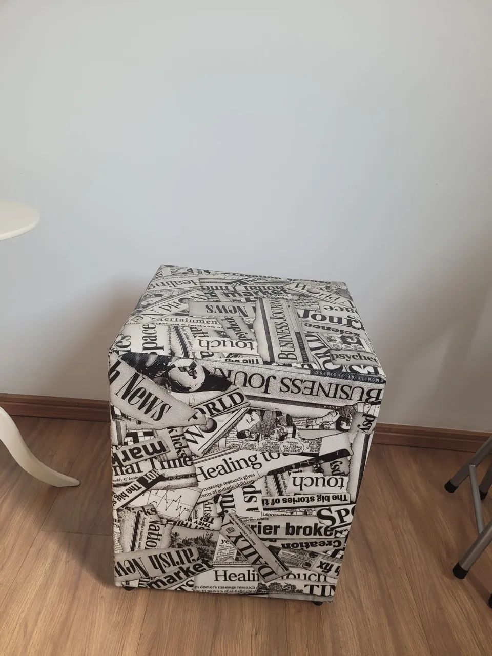 Puff quadrado retrô64961603907842120