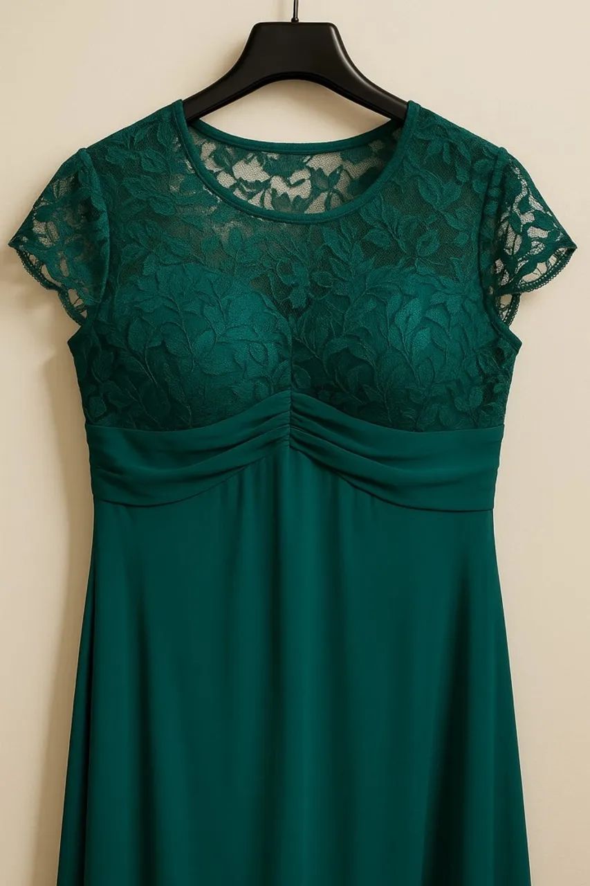 Vestido de renda verde, tamanho G
