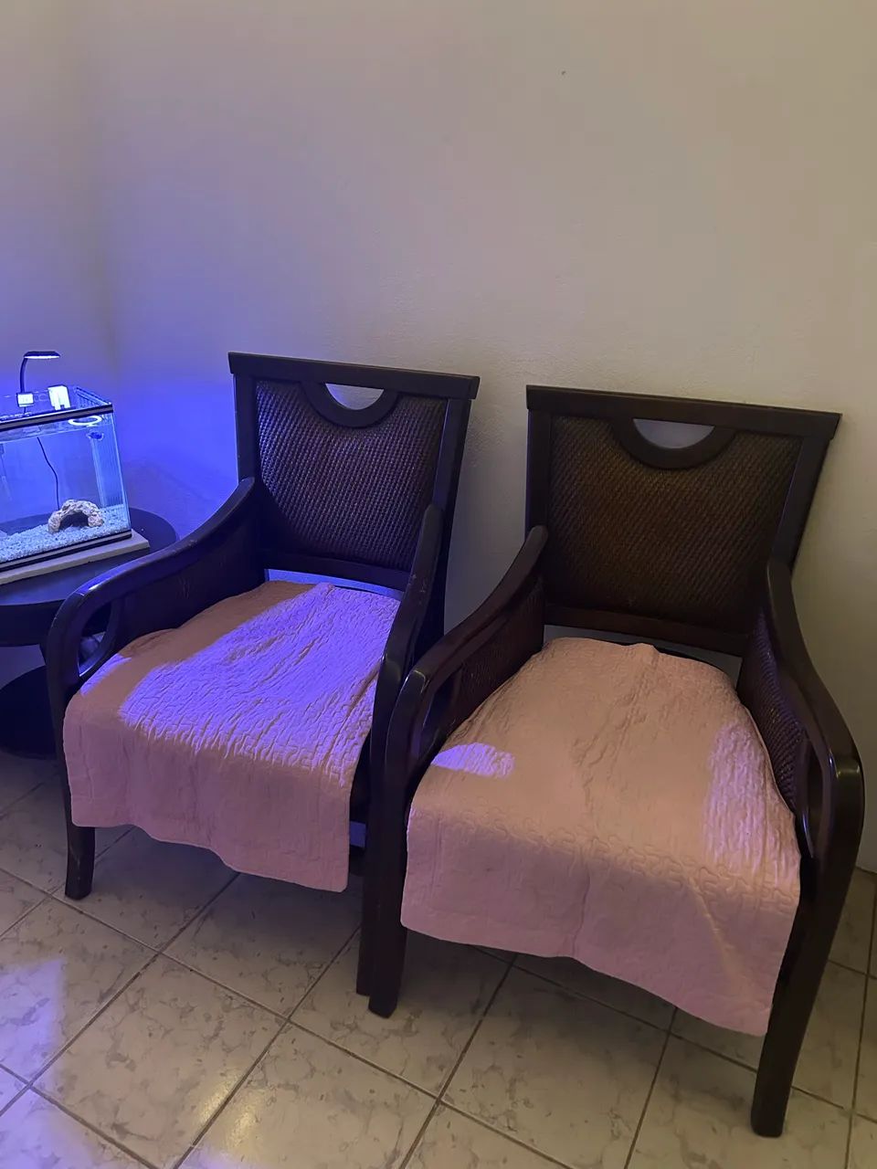Poltronas em madeira maciça  - Foto 2