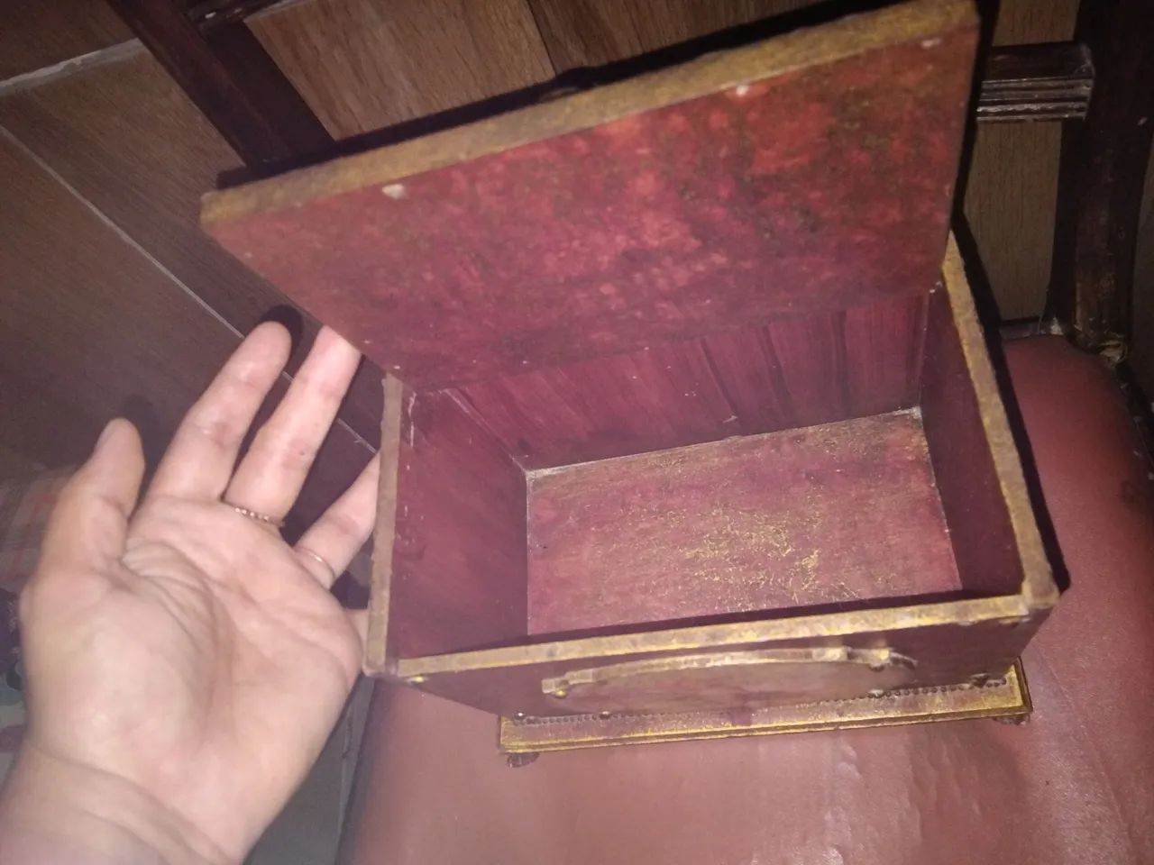 Bau mini antigo lindo ou portá joia - Foto 2