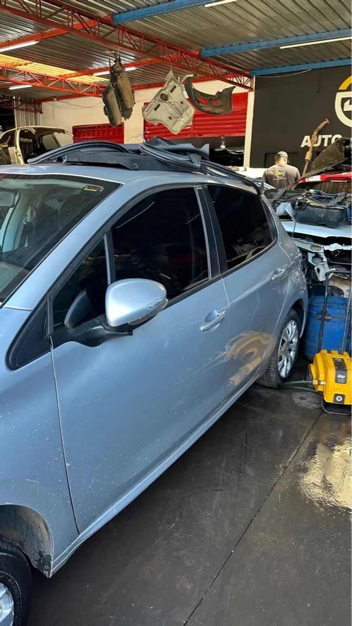 SUCATA Peugeot 208 1.2 8v 2018 - Foto 3