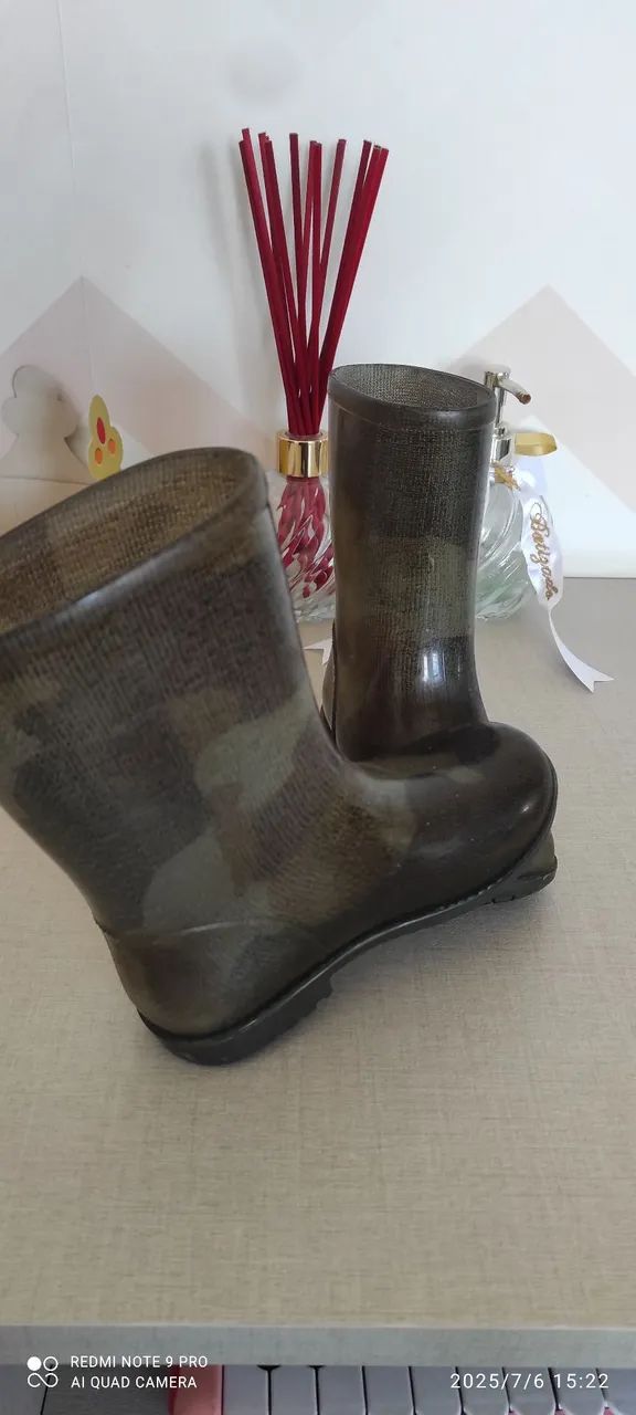 Bota infantil camuflada. - Foto 2