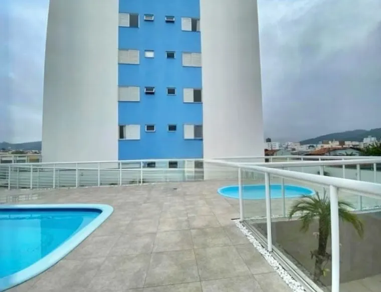 Apartamento 02 dormitórios em Areias - São José.