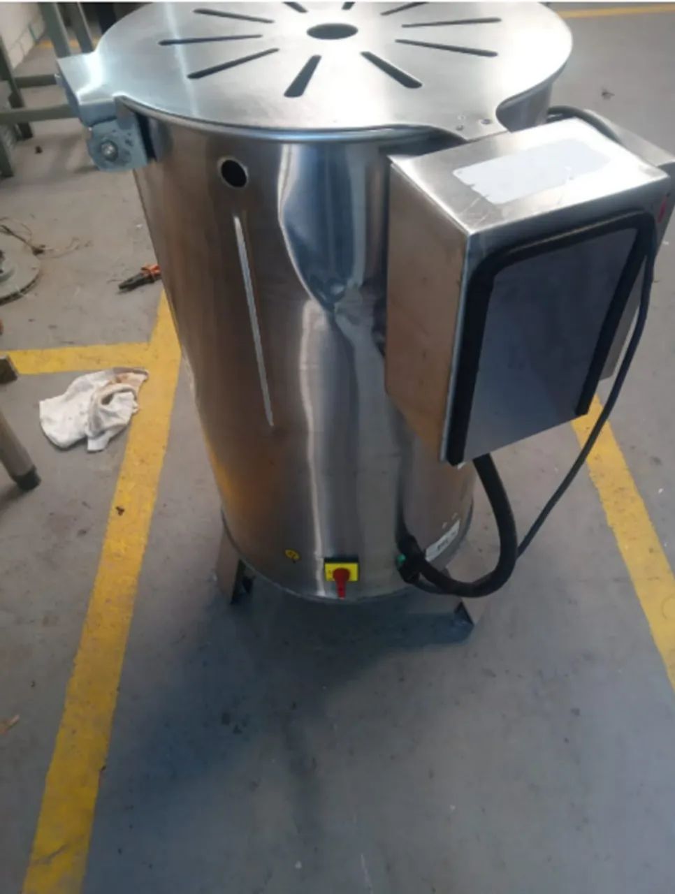 Descascador de Batatas skinsen 10 kg 220volts - Foto 4