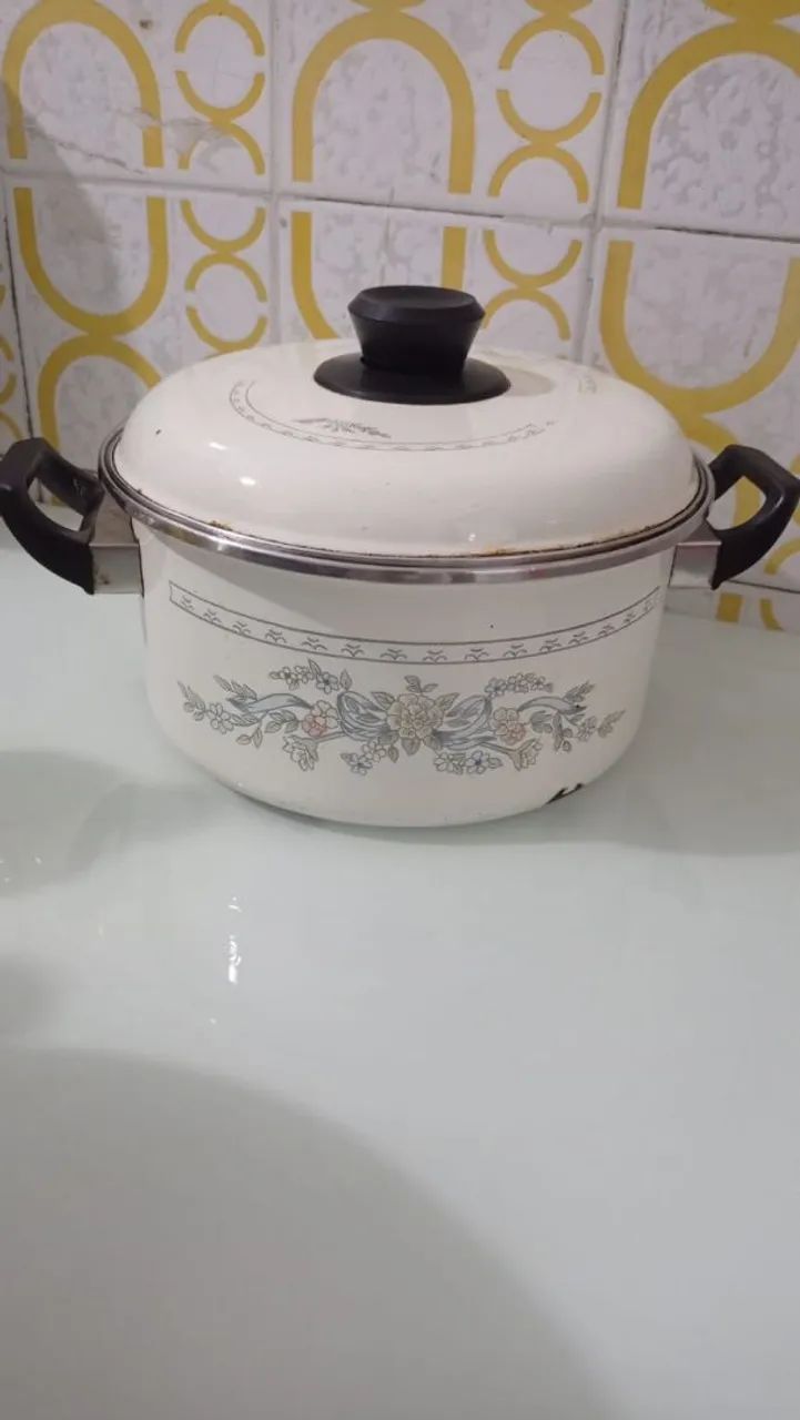 Panela de ferro com tampa  - Foto 3