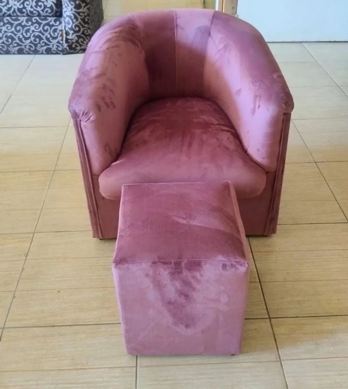 Poltronas 1 e 2 lugares com puff - Foto 3