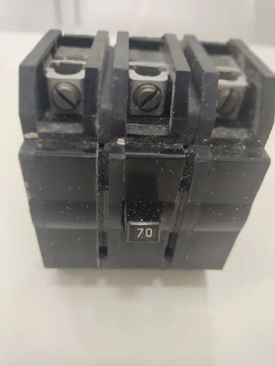 DISJUNTOR TRIFÁSICO (TRIPOLAR) 70A - LORENZETTI 