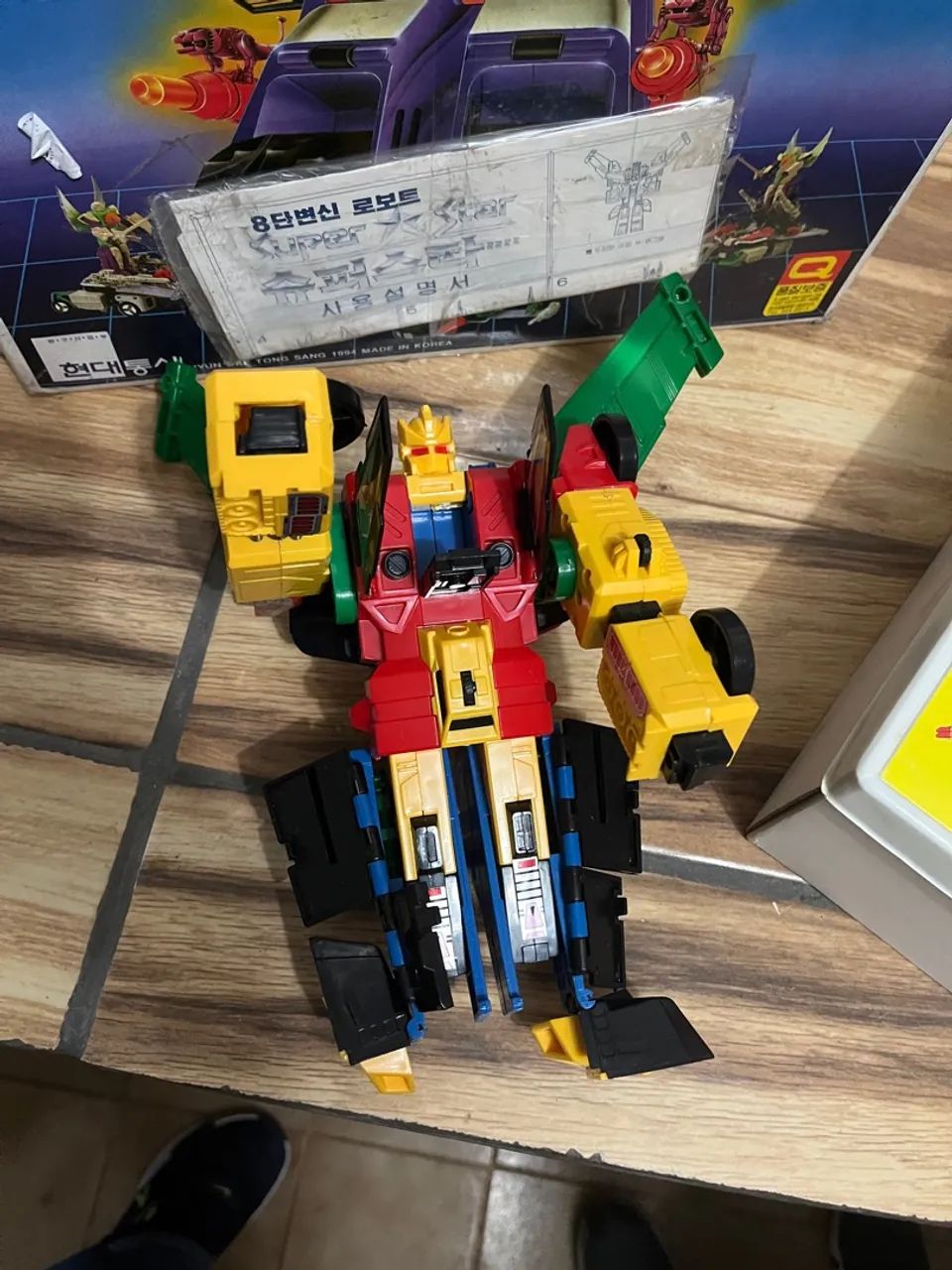 Robô Transformável Vintage japonês 