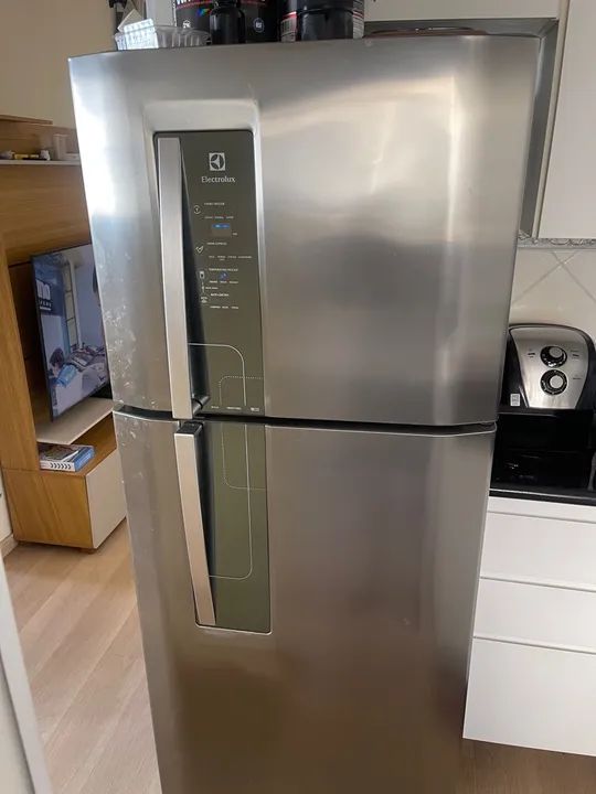 Geladeira Duplex Electrolux 1 ano de uso 