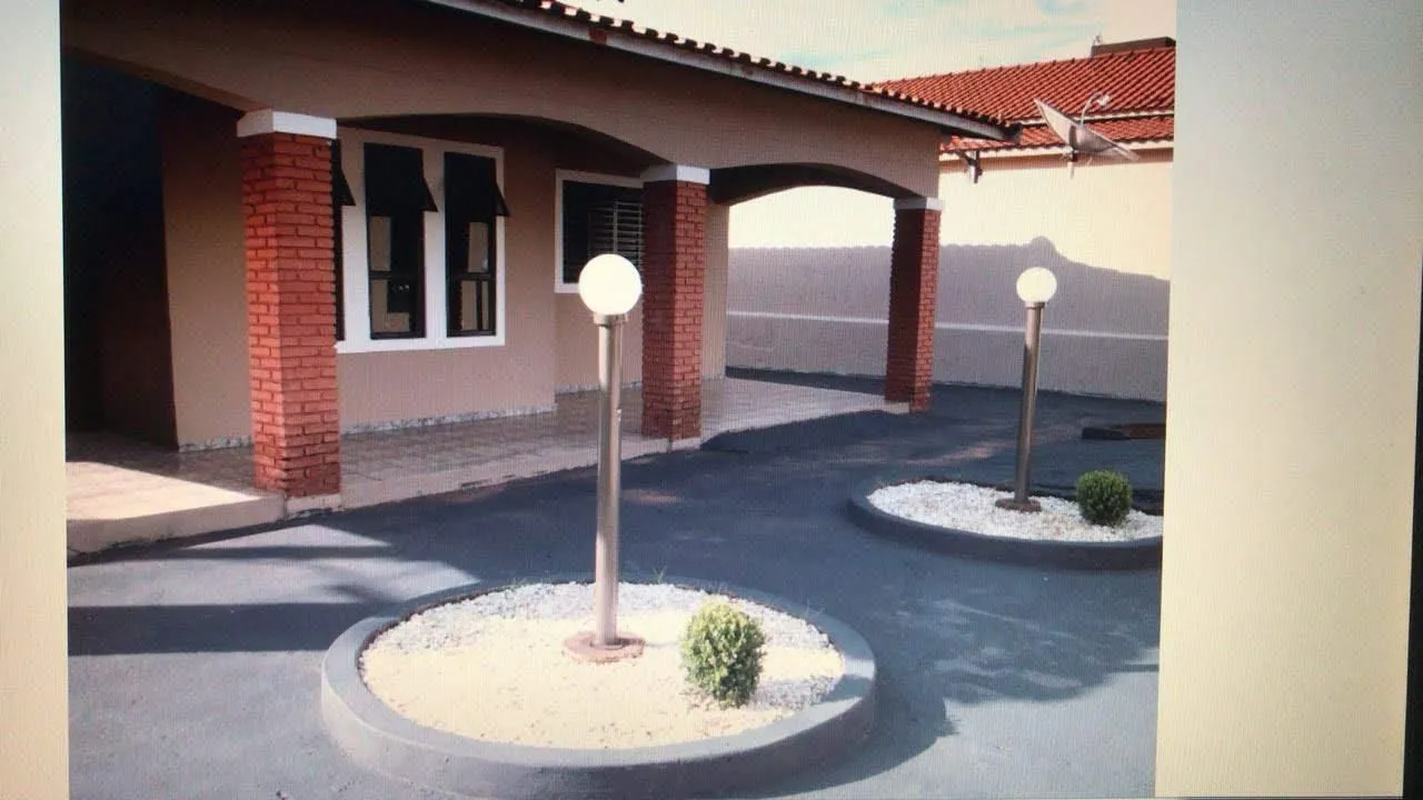 Casa em Nova Guataporanga