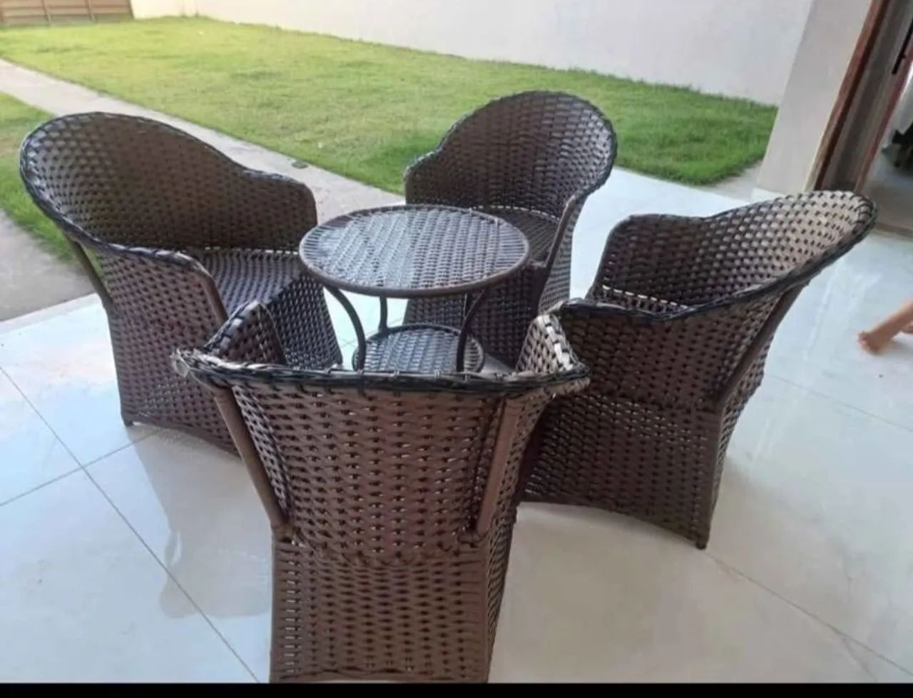 Lindo conjunto de cadeiras para varandas e terraços 