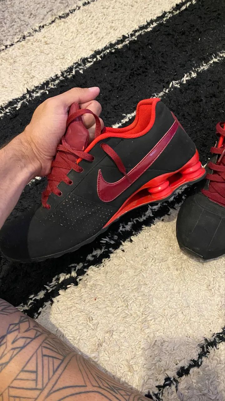 Tênis Nike Nike Shox Deliver Preto E Vermelho Shox Deliver Nike