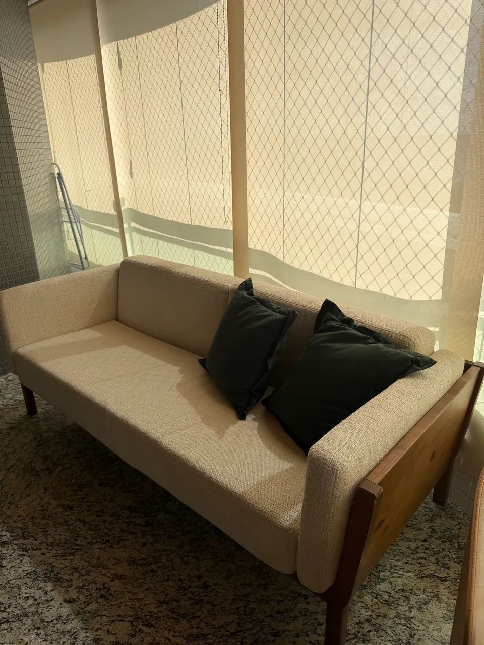 Sofá Exclusivo 3 Lugares - Foto 5