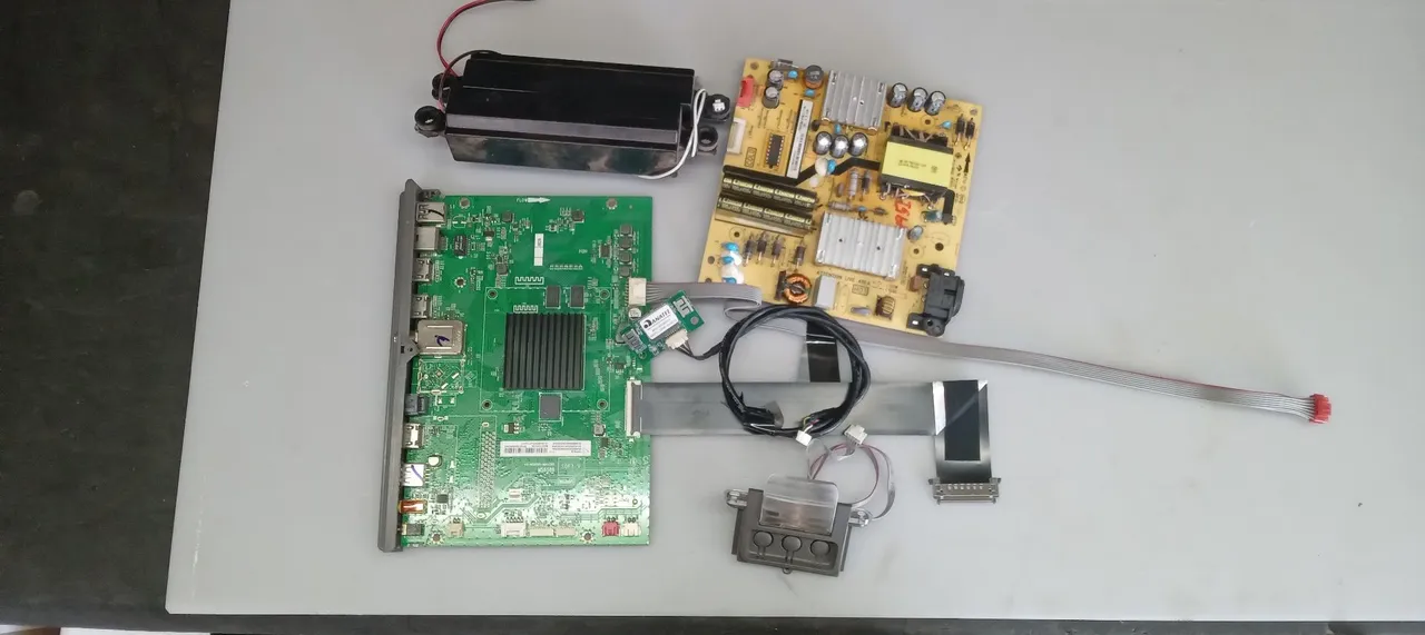 Placa Fonte e Principal TCL 50P6US