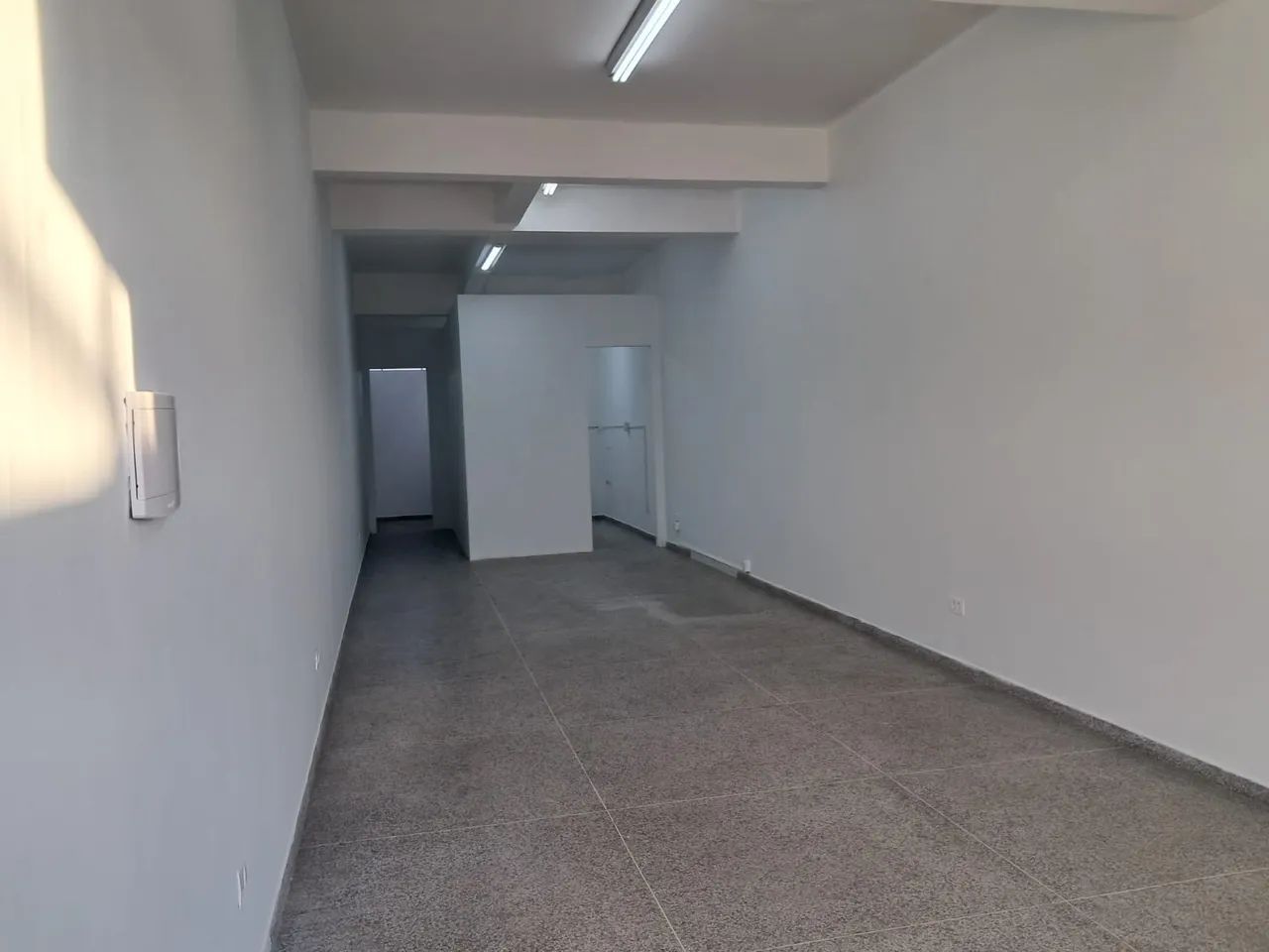 ALUGA-SE LOJA COMERCIAL EM EXCELENTE LOCALIZAÇÃO NO XAXIM - Foto 5