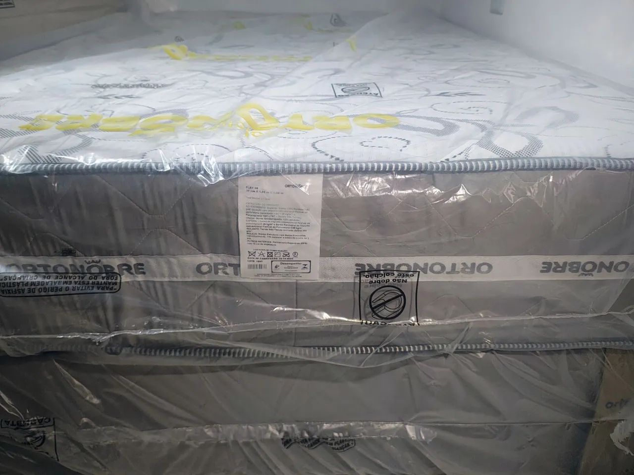 Conjunto Flex da ortonobre , cama box de casal com molas ensacada o lindo lançamento  