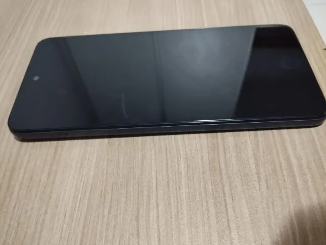 Smartphone Motorola E 32 (em ótimo estado)