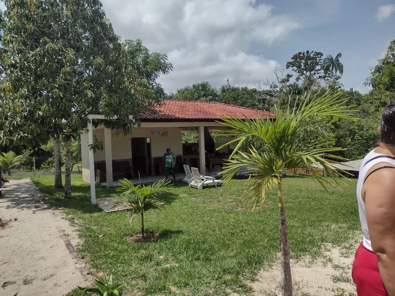 Aluguel Chácara e Sítio no Ramal da cachoeira do Castanho Km 23 Iranduba -Amo