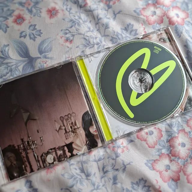 CD: Here We Go Again (Demi Lovato) - com pôster - Foto 3