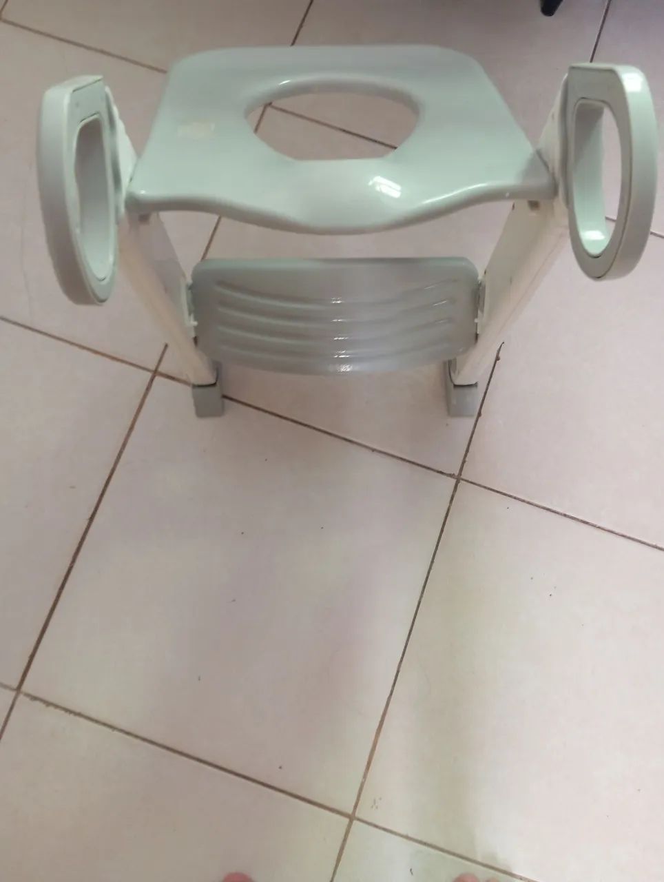 Assento redutor de vaso Infantil  - Foto 2