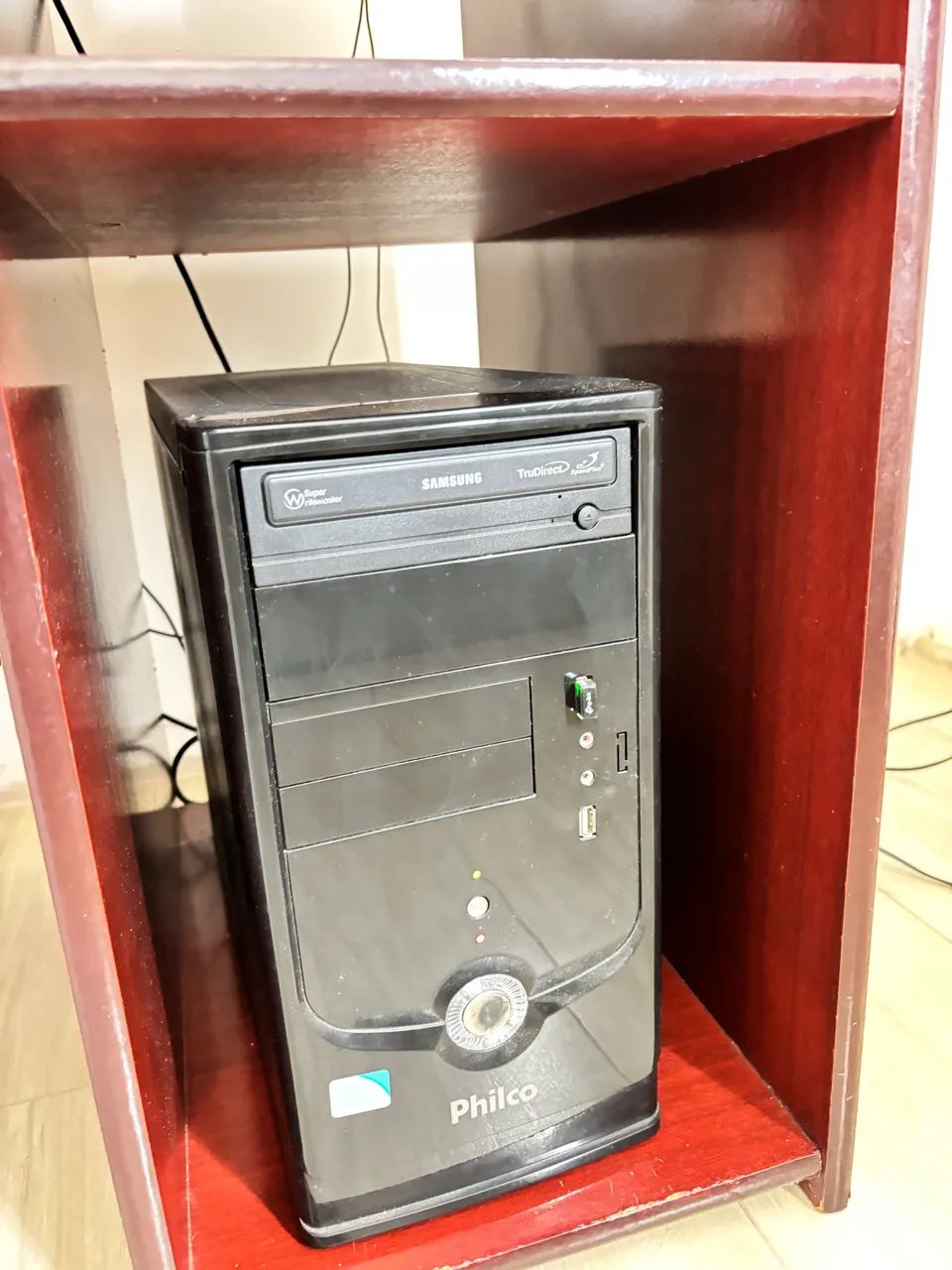 Computador completo + mesa e cadeira64302744716931123