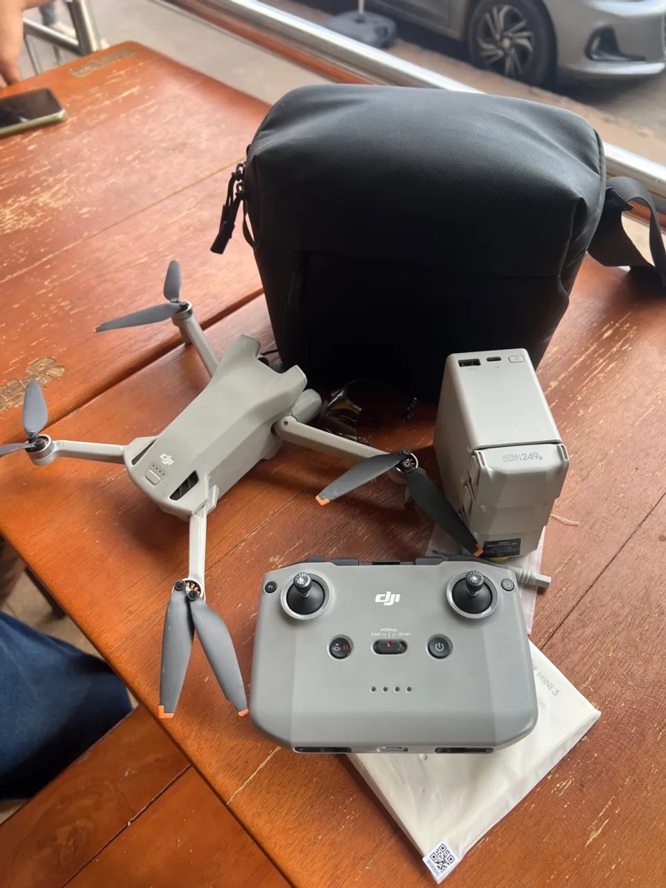DJI Mini 3 fly more +2 baterias extra+ cartão sd 64gb - Drone Compacto e Potente